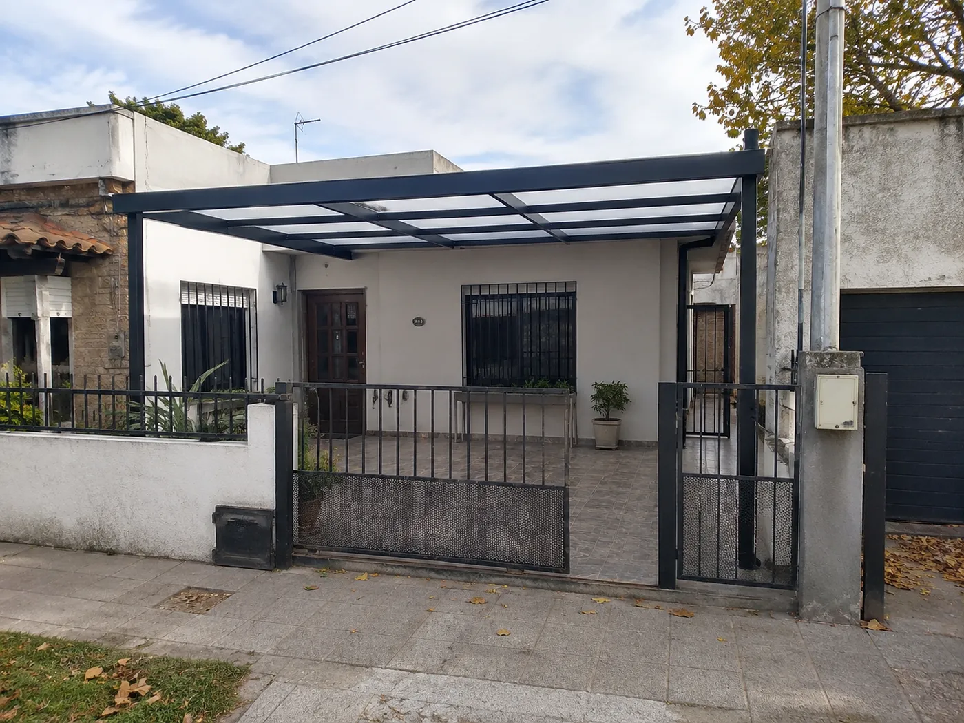 Techado de vidrio — trabajo de metalúrgica en Uruguay